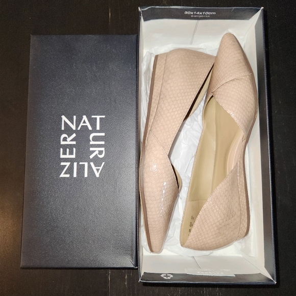Naturalizer Point Toe Flats, Nude snake 😍🐍 Like new! Size 7 - Picture 9 of 10